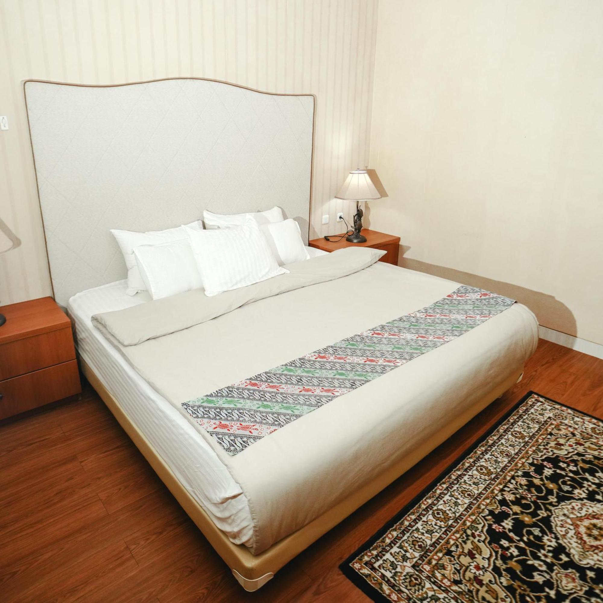 Omahkura 1 Appartement Jogjakarta Buitenkant foto