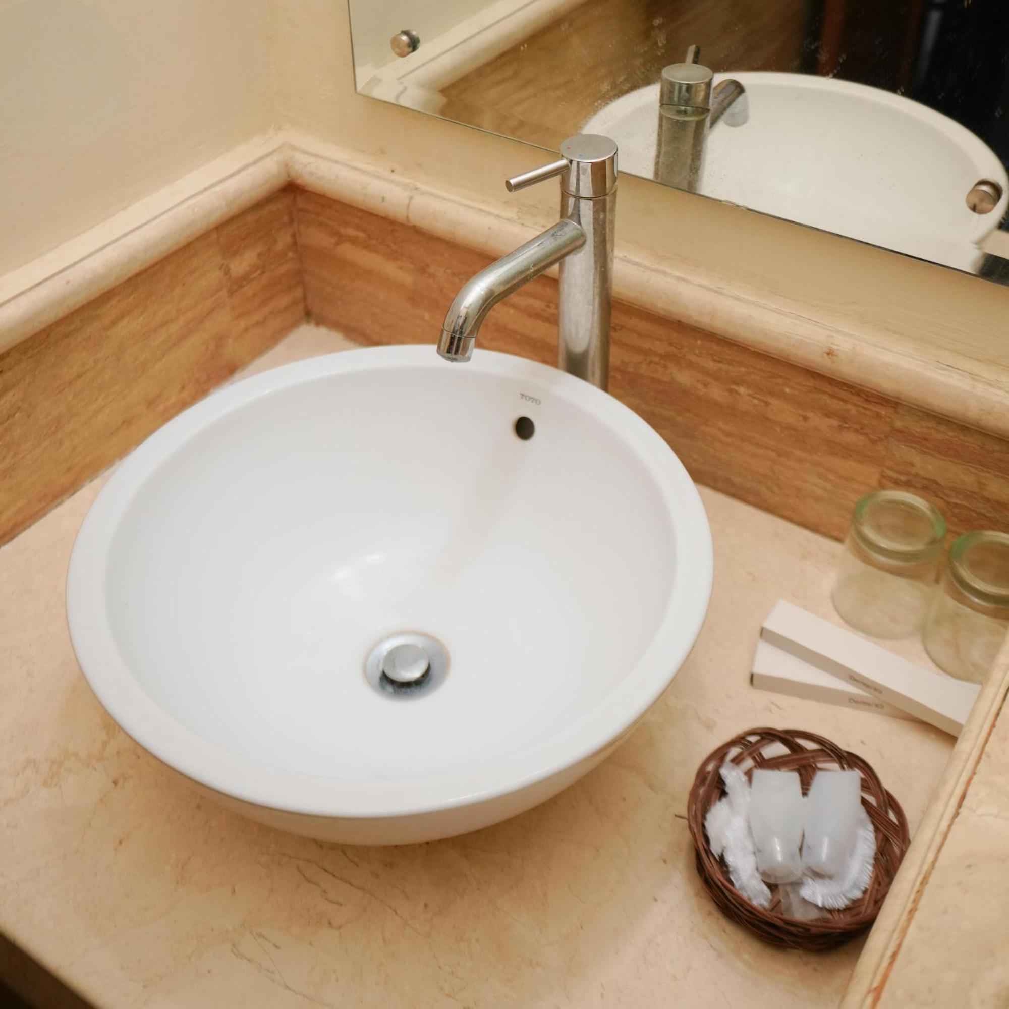 Omahkura 1 Appartement Jogjakarta Buitenkant foto
